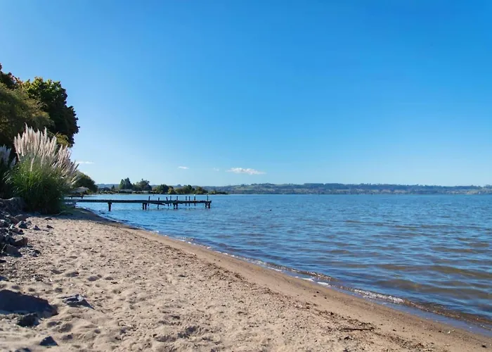 Parawai Lakehouse Sanctuary Vakantiehuis