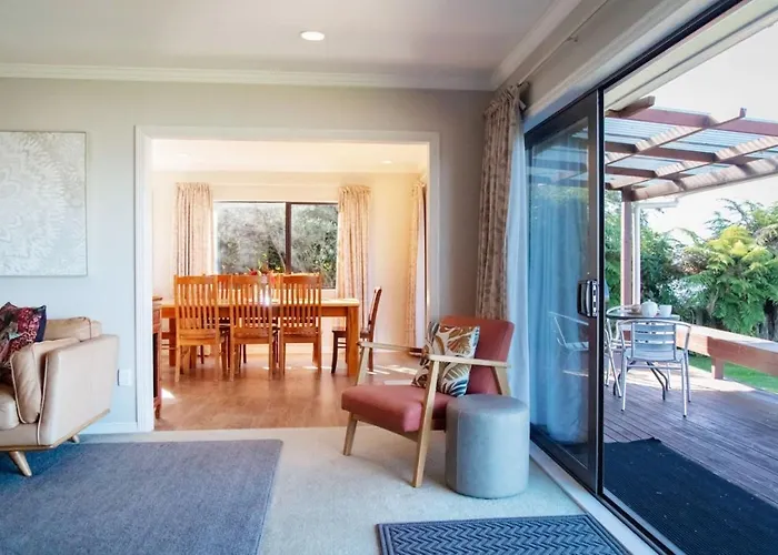 Parawai Lakehouse Sanctuary Vakantiehuis