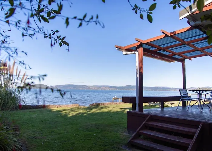 Parawai Lakehouse Sanctuary Rotorua