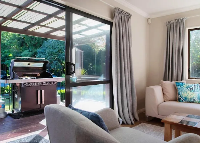 Parawai Lakehouse Sanctuary