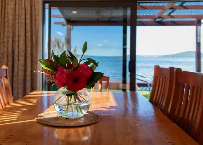 Parawai Lakehouse Sanctuary