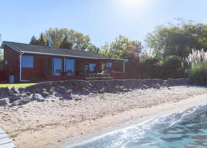 Vakantiehuis Parawai Lakehouse Sanctuary *